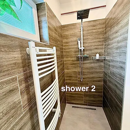 Apartment Local-lux Garden Residence-12guests-140m2-free Parking *