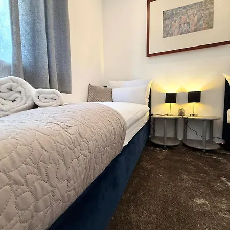 Local-lux Garden Residence-12guests-140m2-free Parking *