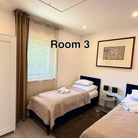Local-lux Garden Residence-12guests-140m2-free Parking *